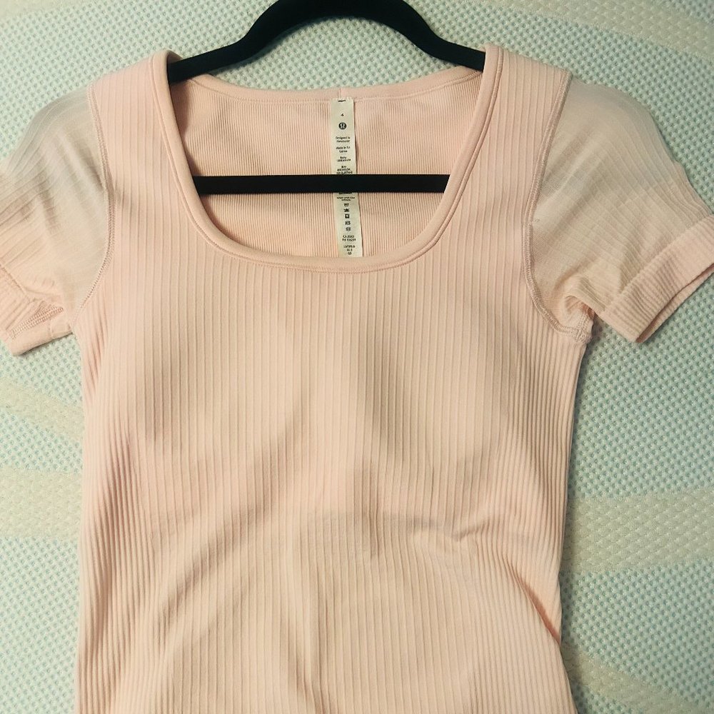 Lululemon ebb to street